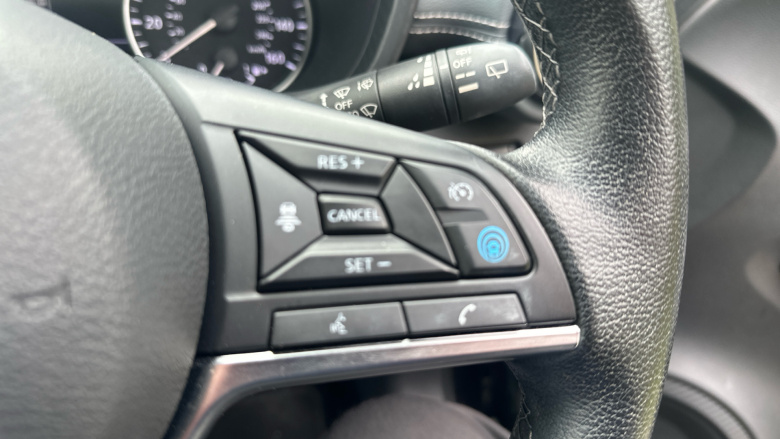 Nissan Juke 1.0 DiG-T 114 Tekna 5dr Petrol Hatchback